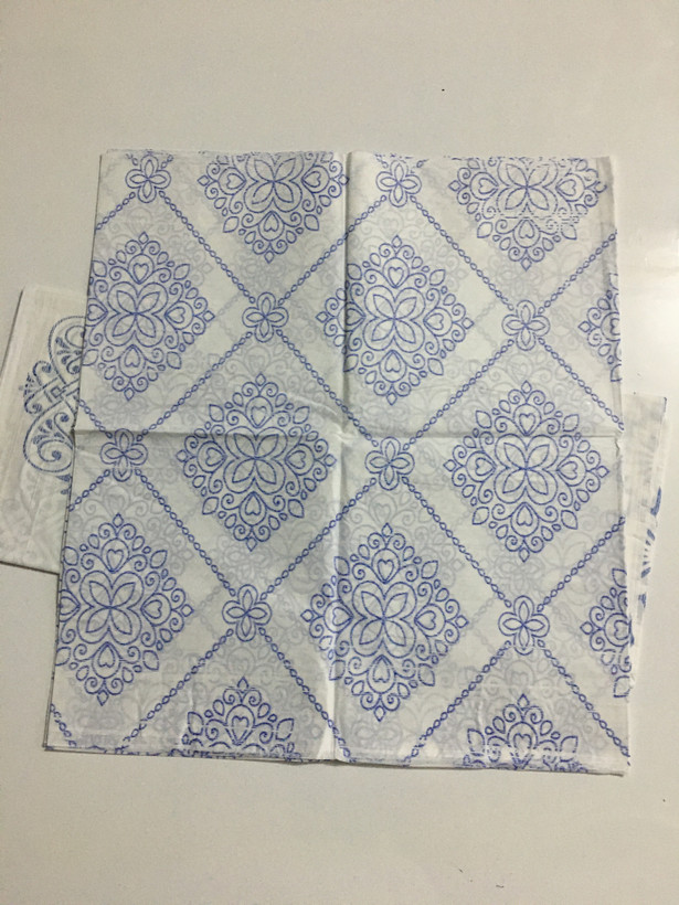 سفره یکبار مصرف کیلویی ضخیم قطعه شده اقتصادی - وزن ۱۰۰۰ گرم (ارسال فوری)